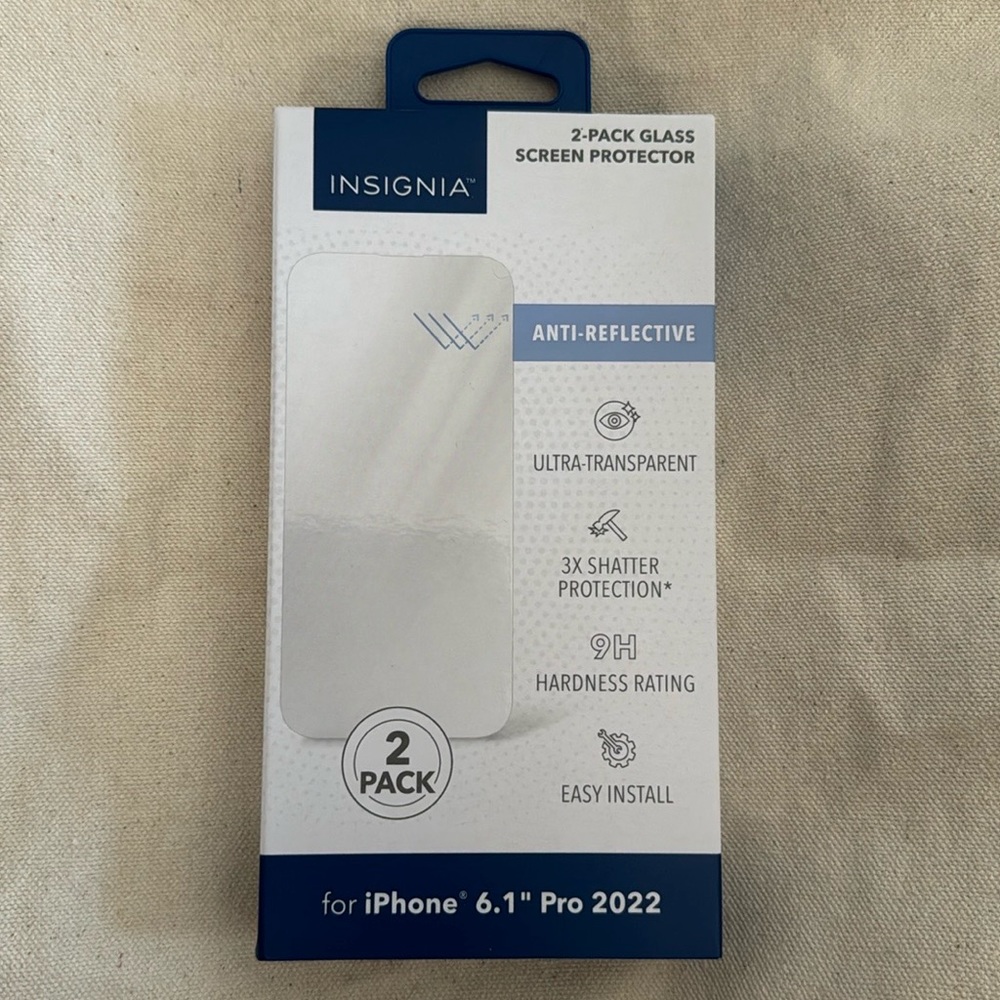Insignia™ Anti-Reflective Glass Screen Protector - iPhone 14 Pro (2-Pack) Clear